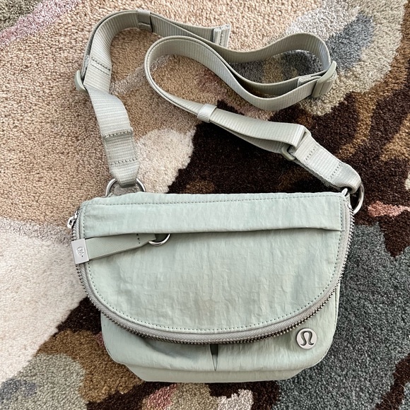 lululemon festival bag green All Night Crossbody Micro Belt 2L Wide opening makes it easy to find what youre looking for Lululemon Festival Bag Green All